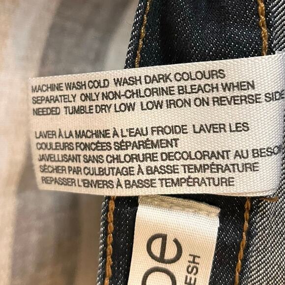 Joe Fresh Darkwash Slim‎ Jeans Size 6 - Picture 5 of 6